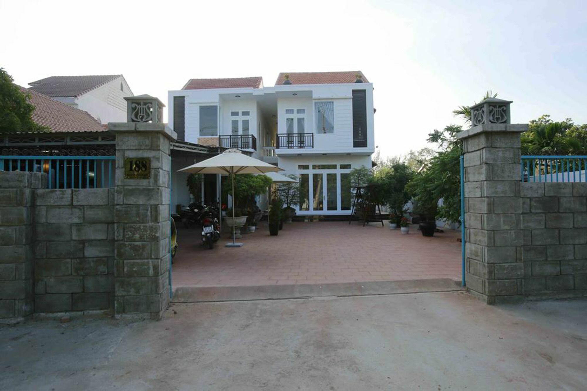 Basil Homestay Хойан Экстерьер фото